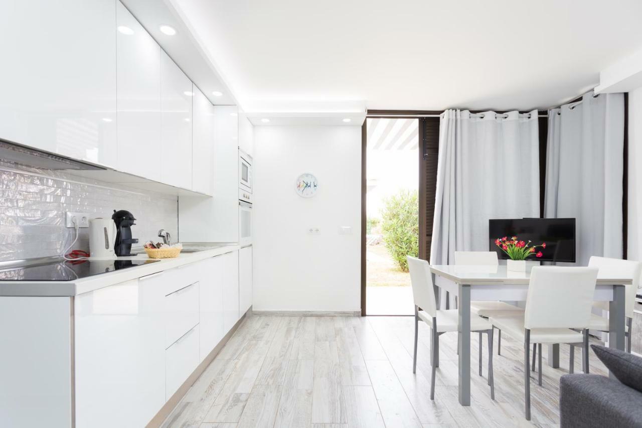 241 Quiet Bungalow With Terrace And Barbecue Playa de las Americas  Eksteriør bilde